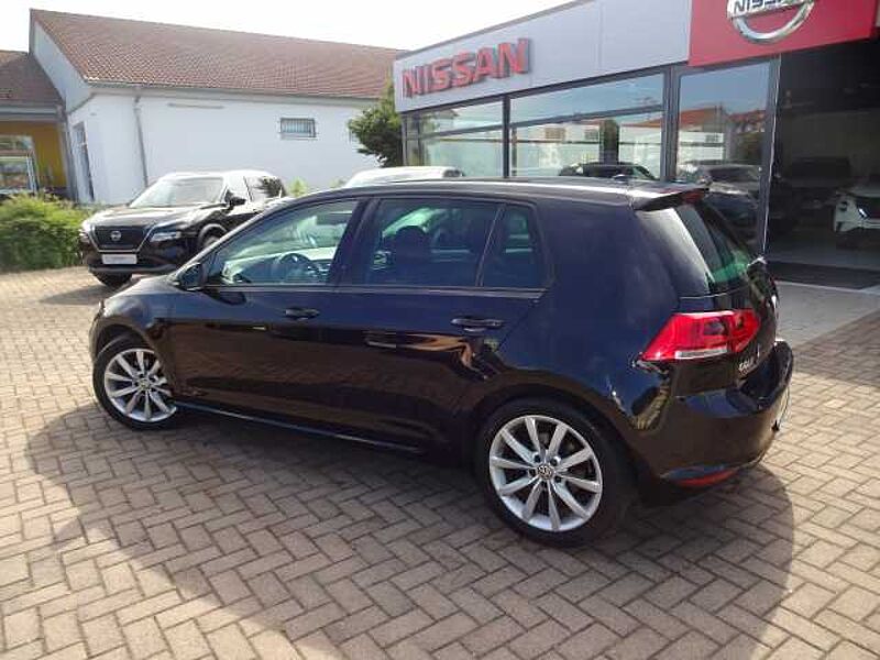 Volkswagen Golf VII 5-Türer 1.4 TSI BlueMotion Technology Highline, 8 fach bereift