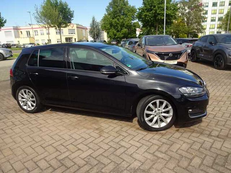 Volkswagen Golf VII 5-Türer 1.4 TSI BlueMotion Technology Highline, 8 fach bereift