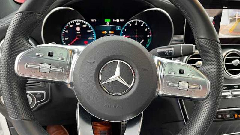 Mercedes-Benz GLC-Coupe 300 de 4Matic 9G-TRONIC AMG Line GLC-Coupe 300 de 4Matic 9G-TRONIC