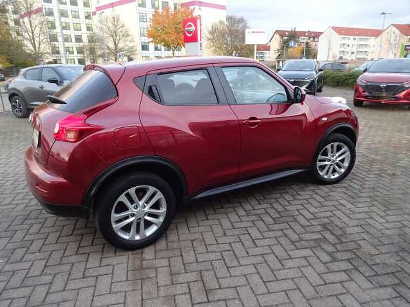 Nissan Juke 1.6 Acenta, Navigationssystem und Rückfahrkamera