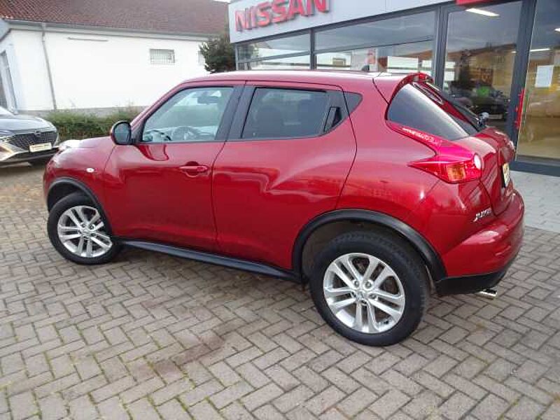 Nissan Juke 1.6 Acenta, Navigationssystem und Rückfahrkamera