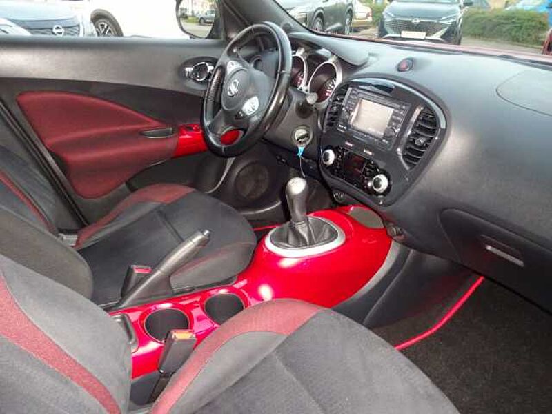 Nissan Juke 1.6 Acenta, Navigationssystem und Rückfahrkamera