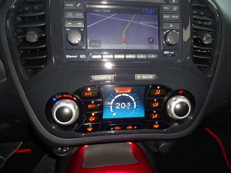 Nissan Juke 1.6 Acenta, Navigationssystem und Rückfahrkamera