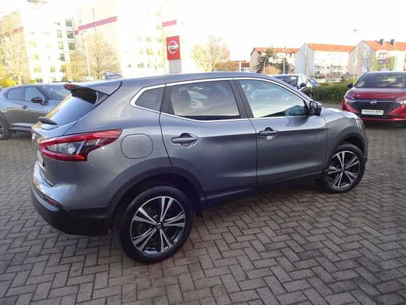 Nissan Qashqai Diesel 1.5 dCi N-CONNECTA, AHZV abnehmbar