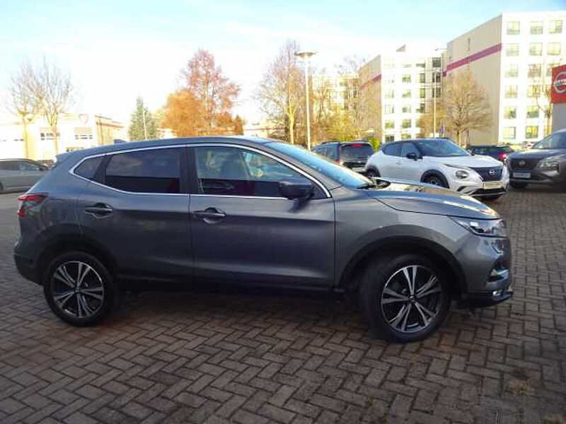 Nissan Qashqai Diesel 1.5 dCi N-CONNECTA, AHZV abnehmbar